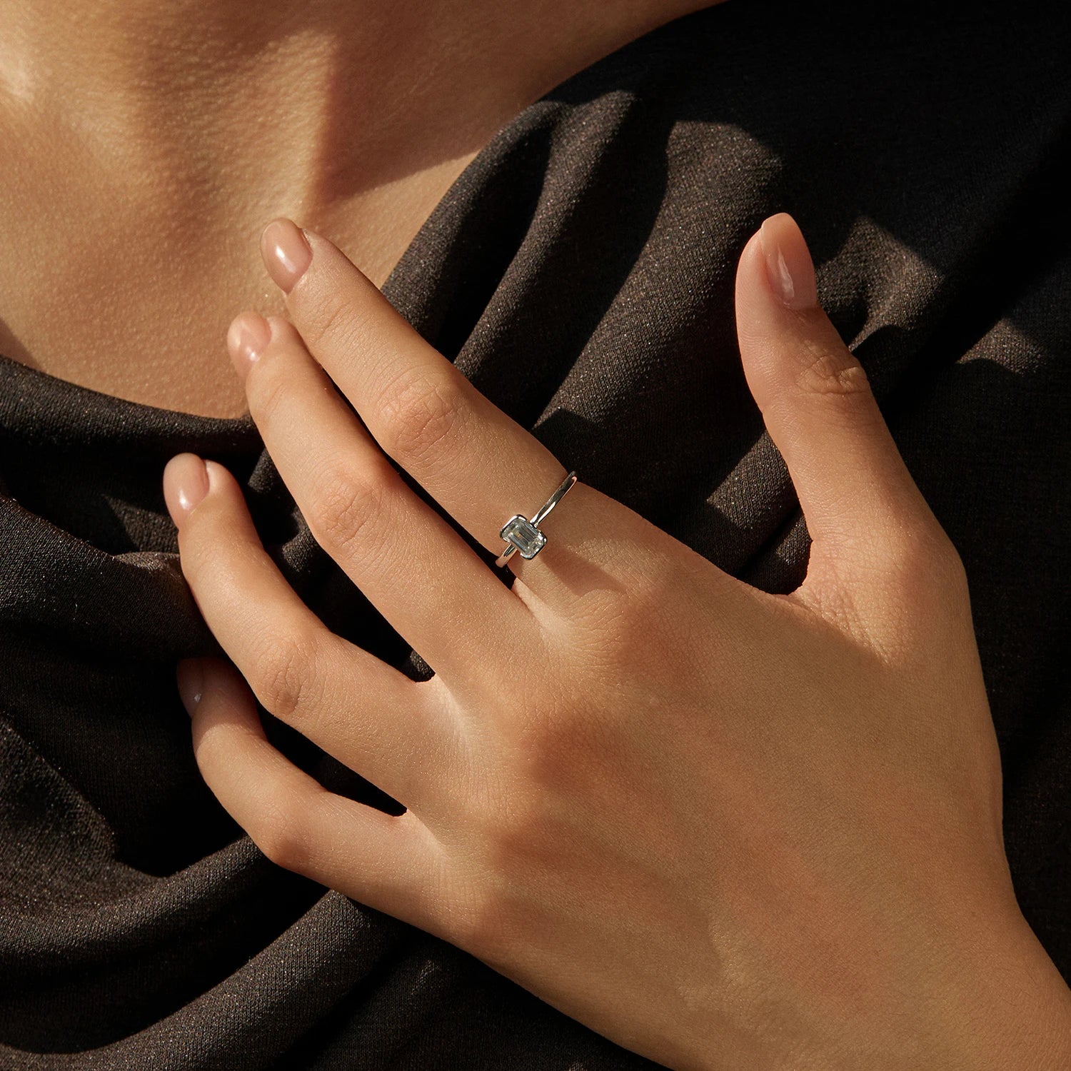 Anillo Isela Esmeralda de Moissanita 0,8 ct en Plata de Ley 925