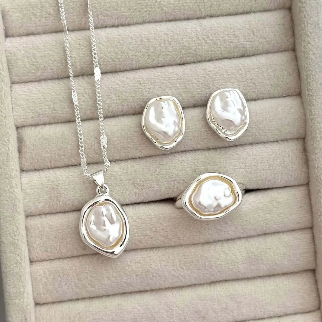 Exggerated Golden Baroque Imitation Pearl Jewelry Set for Women Vintage Snake Chain Necklace Open Cuff Bangle and Ring Jewellry