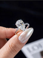 ANILLO GOTA — Moissanite Lágrima 1CT