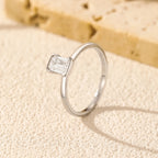 Anillo Isela Esmeralda de Moissanita 0,8 ct en Plata de Ley 925