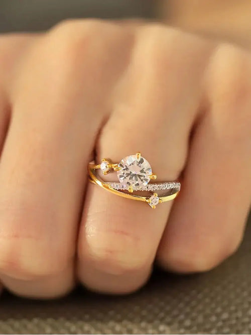 ANILLO ESTELA — Moissanite Princesa 1CT