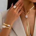 Set Aurelia